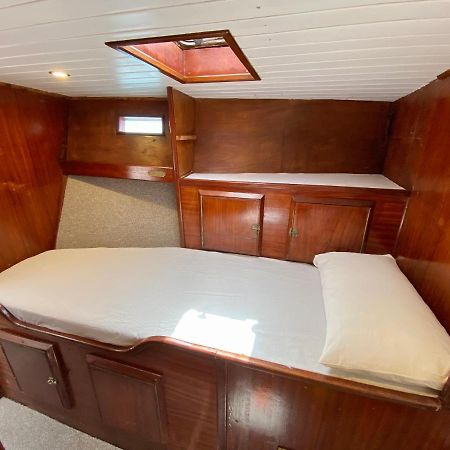 Fantastico Velero En Barcelona Hotell Sant Adrià de Besòs Exteriör bild